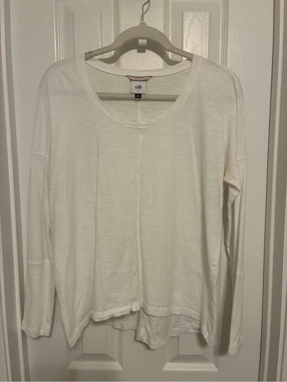 CAbi White Long Sleeve Scoop Neck Top